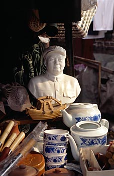 Verkauf von Mao-Büste in Peking